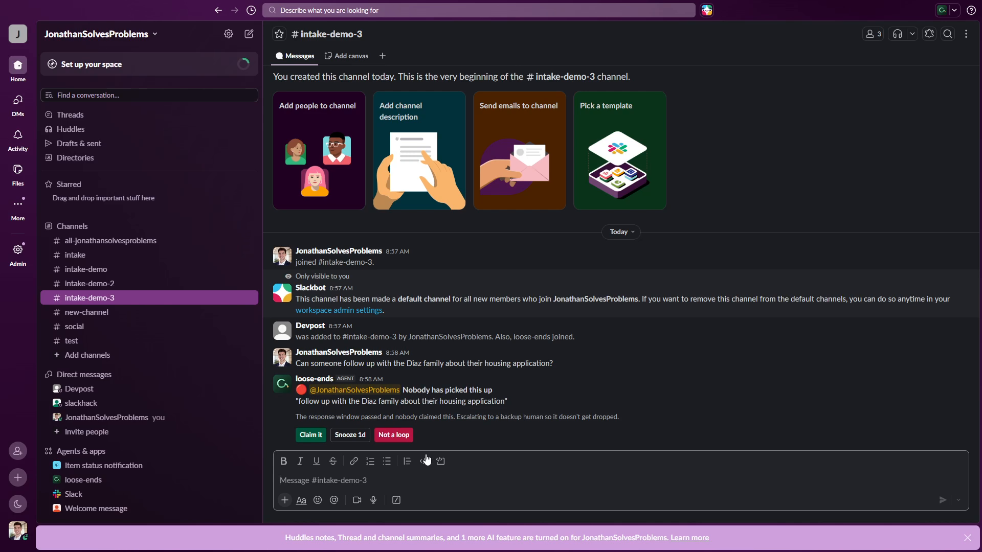 Ping d'escalade Slack au coordinateur de secours : « Personne ne l'a pris en charge » avec la demande originale citée et les mêmes boutons Claim / Done / Snooze / Dismiss